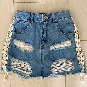 Forever21 Distressed Lace Up Blue Denim Shorts 25